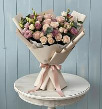 Букет цветов из:  Розы и Лизиантусы в Лениногорске