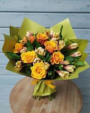 Букет цветов из:  Альстромерии и Розы в Лениногорске