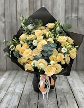 Букет цветов из:  Розы и Лизиантусы в Лениногорске