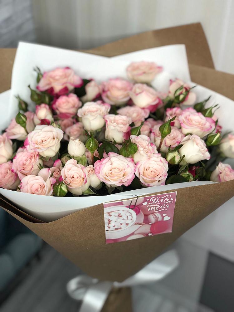 Букет цветов из: Розы в Лениногорске