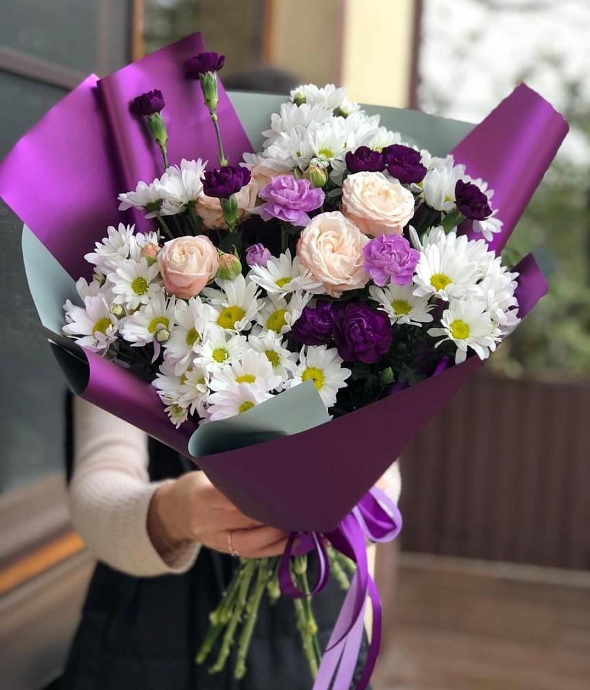 Букет цветов из: Хризантемы, Гвоздики и Розы в Лениногорске