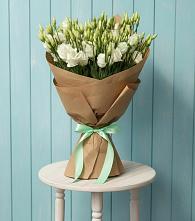 Букет цветов из:  Лизиантусы в Лениногорске