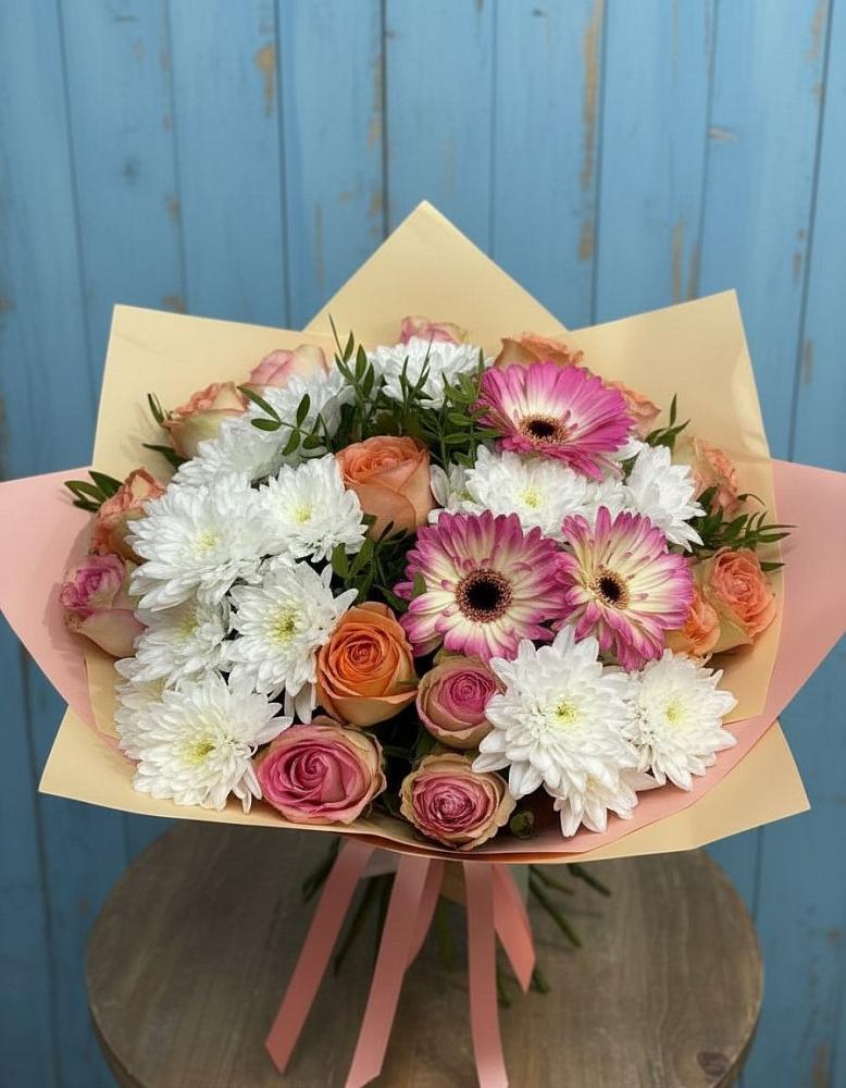 Букет цветов из: Розы, Герберы и Хризантемы в Лениногорске