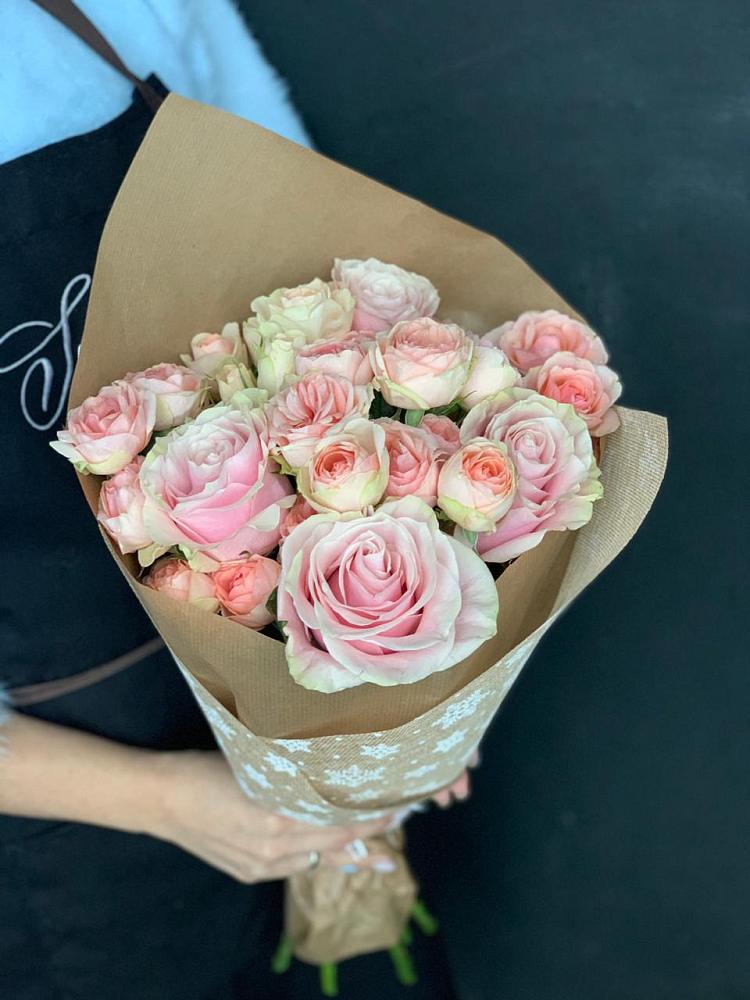 Букет цветов из: Хризантемы и Розы в Лениногорске