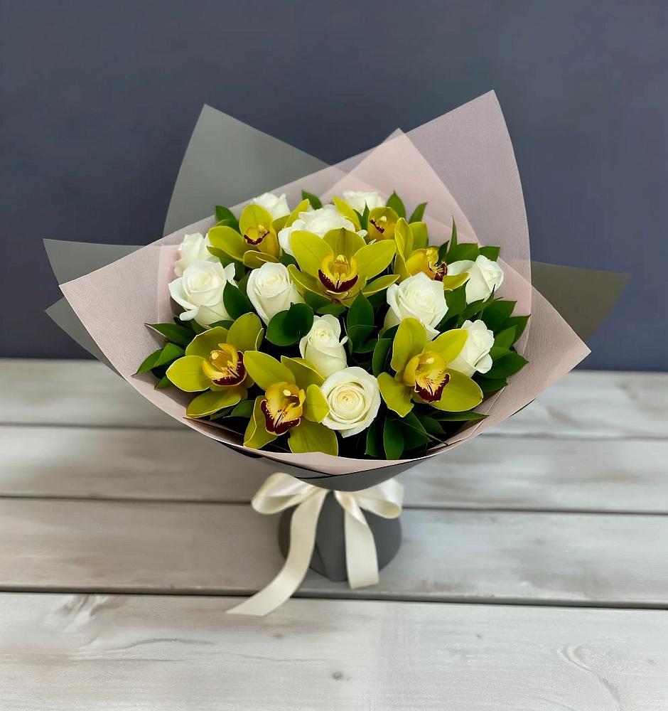 Букет цветов из: Орхидеи и Розы в Лениногорске