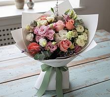 Букет цветов из:  Розы, Лизиантусы и Гвоздики в Лениногорске