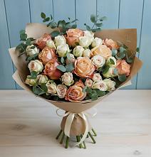 Букет цветов из:  Альстромерии и Розы в Лениногорске
