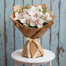 Букет цветов из:  Орхидеи и Розы в Лениногорске