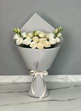 Букет цветов из:  Розы и Лизиантусы в Лениногорске